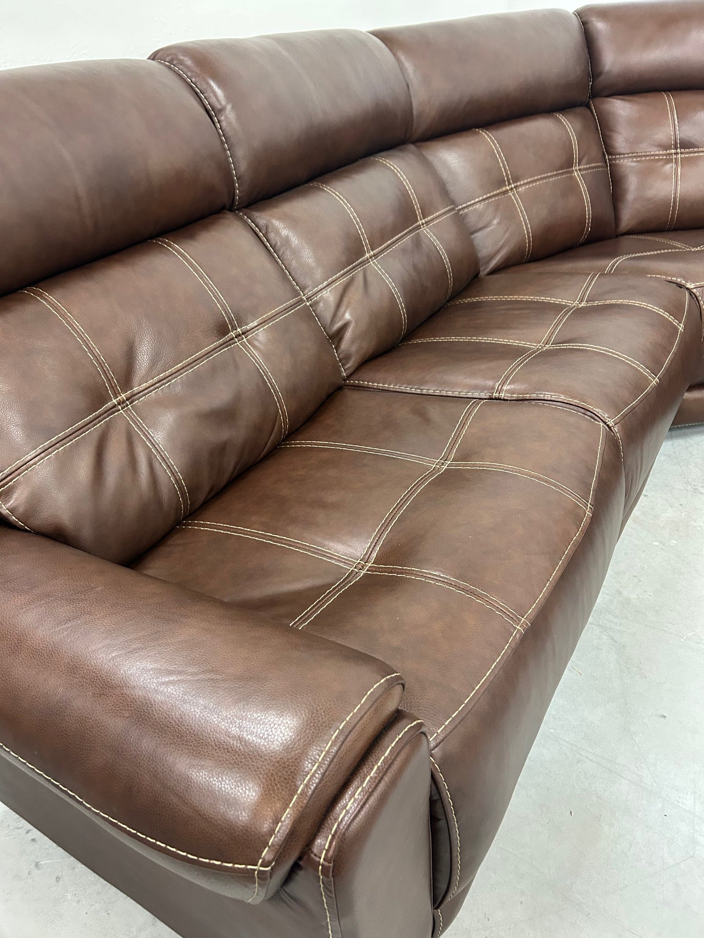 Concord 6-Piece Leather Power Reclining Sectional + Power Headrests
