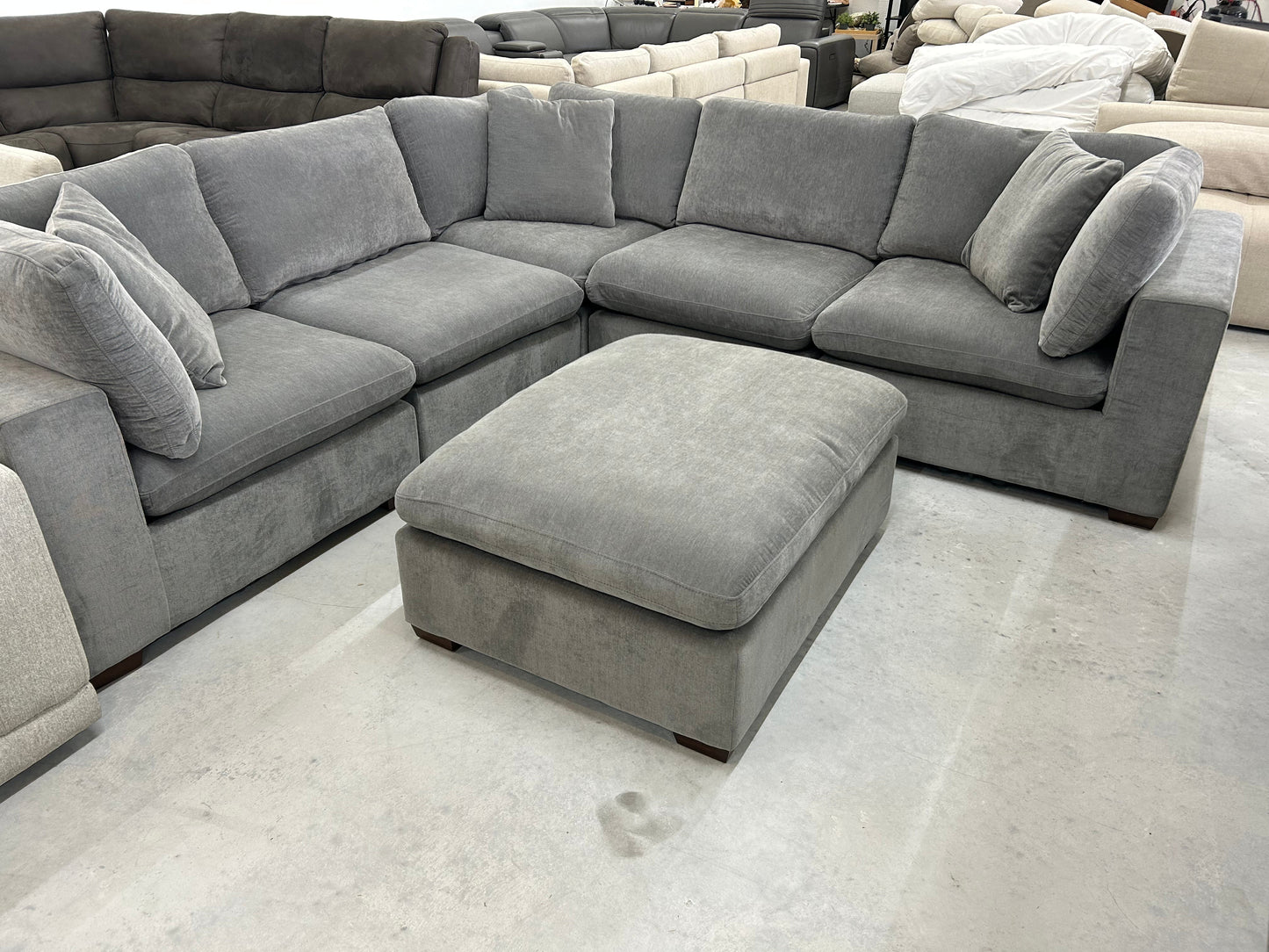 Thomasville Lowell 6-Piece Modular Sectional