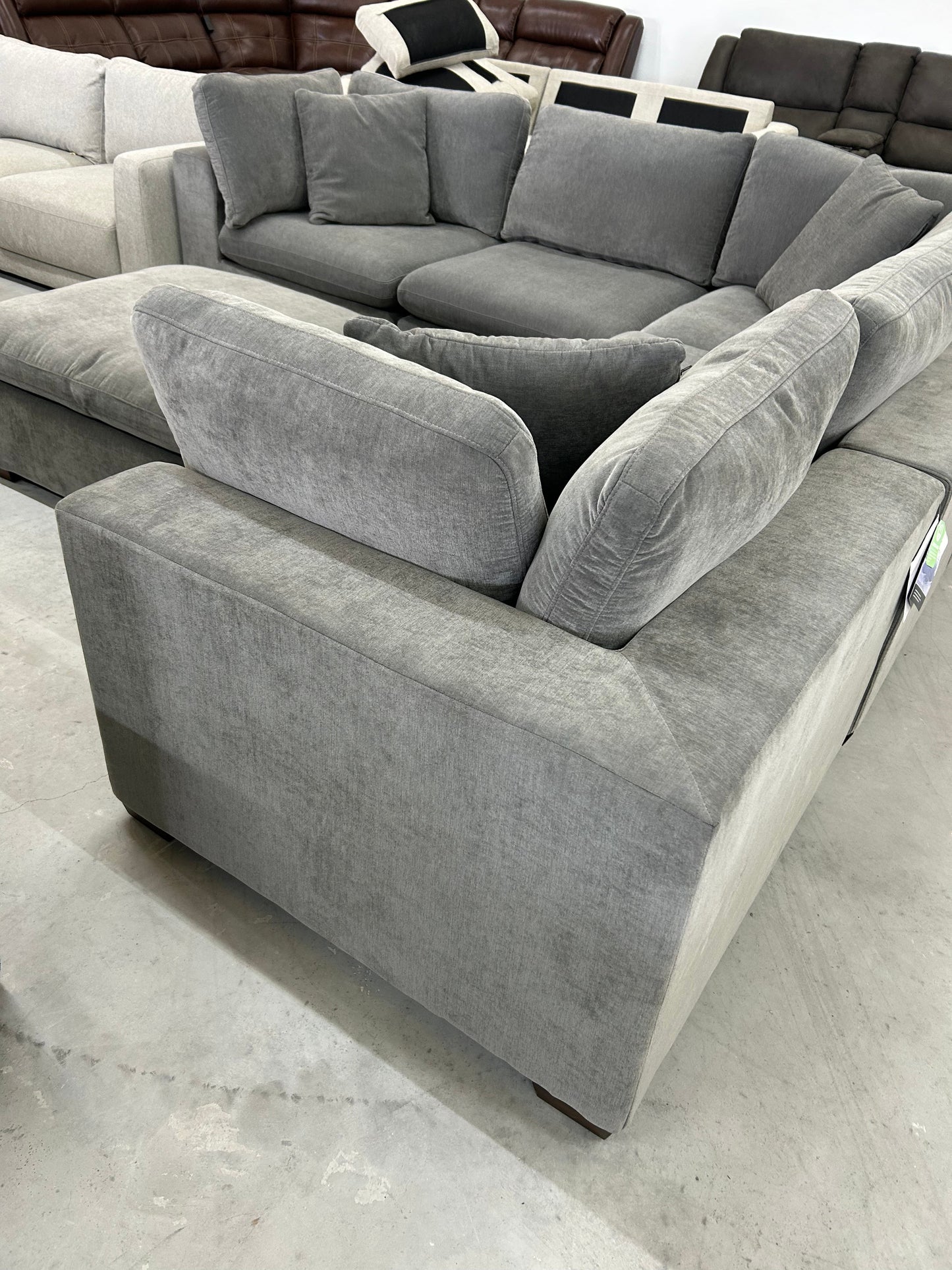 Thomasville Lowell 6-Piece Modular Sectional