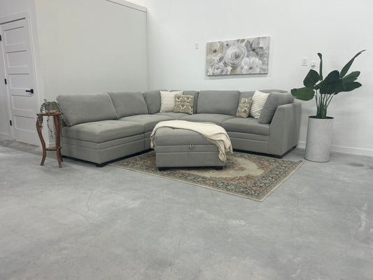 6pc Modular Tisdale w/ Storage ottoman