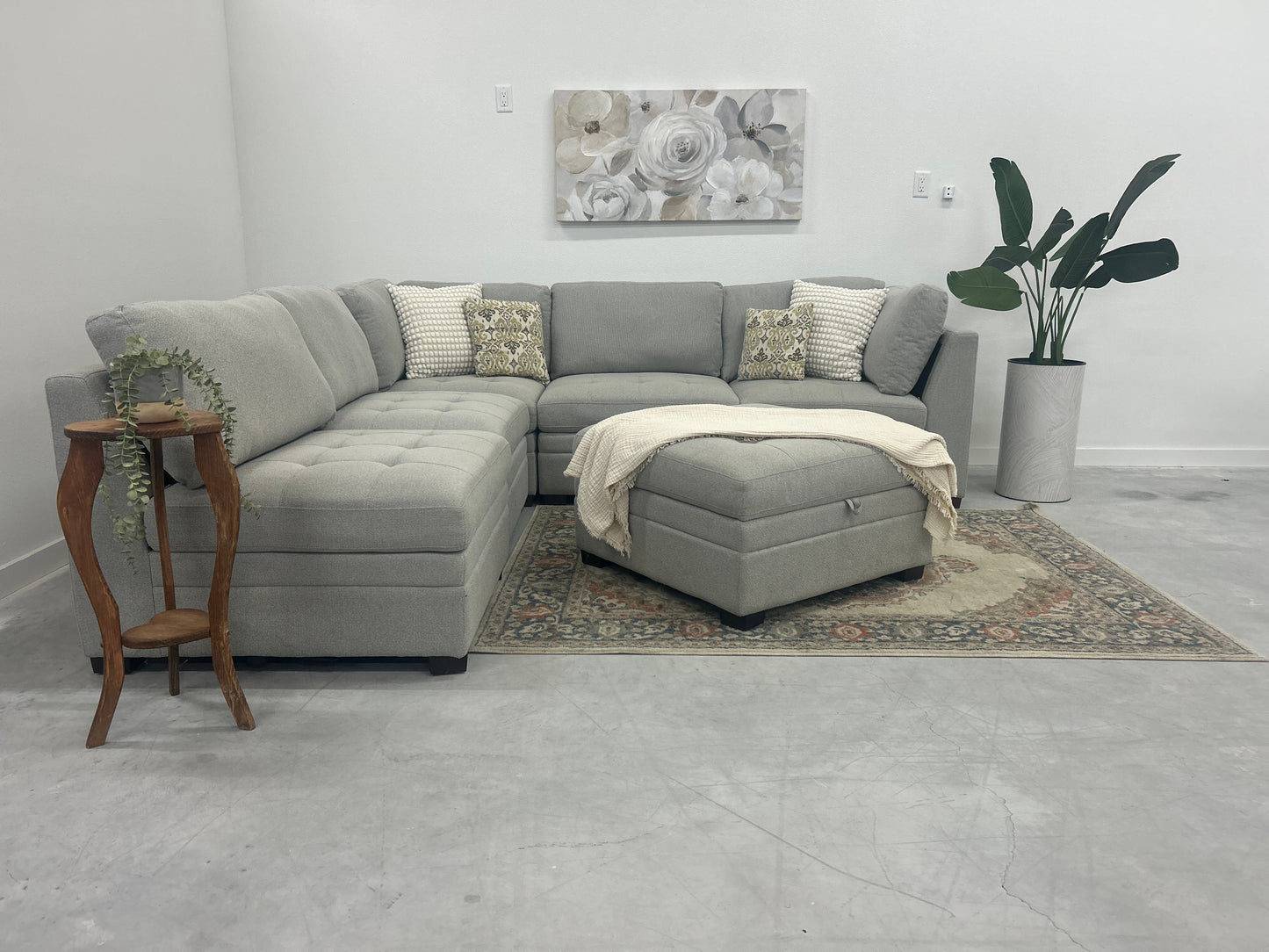 6pc Modular Tisdale w/ Storage ottoman